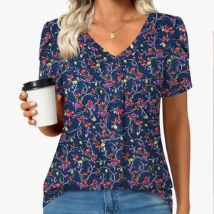 Navy Floral V-Neck Short Sleeve Top